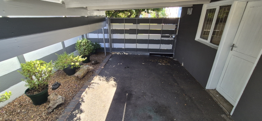 3 Bedroom Property for Sale in Table View Western Cape